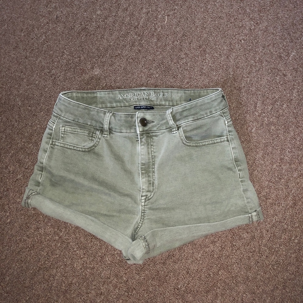 American Eagle Hi Rise shortie
